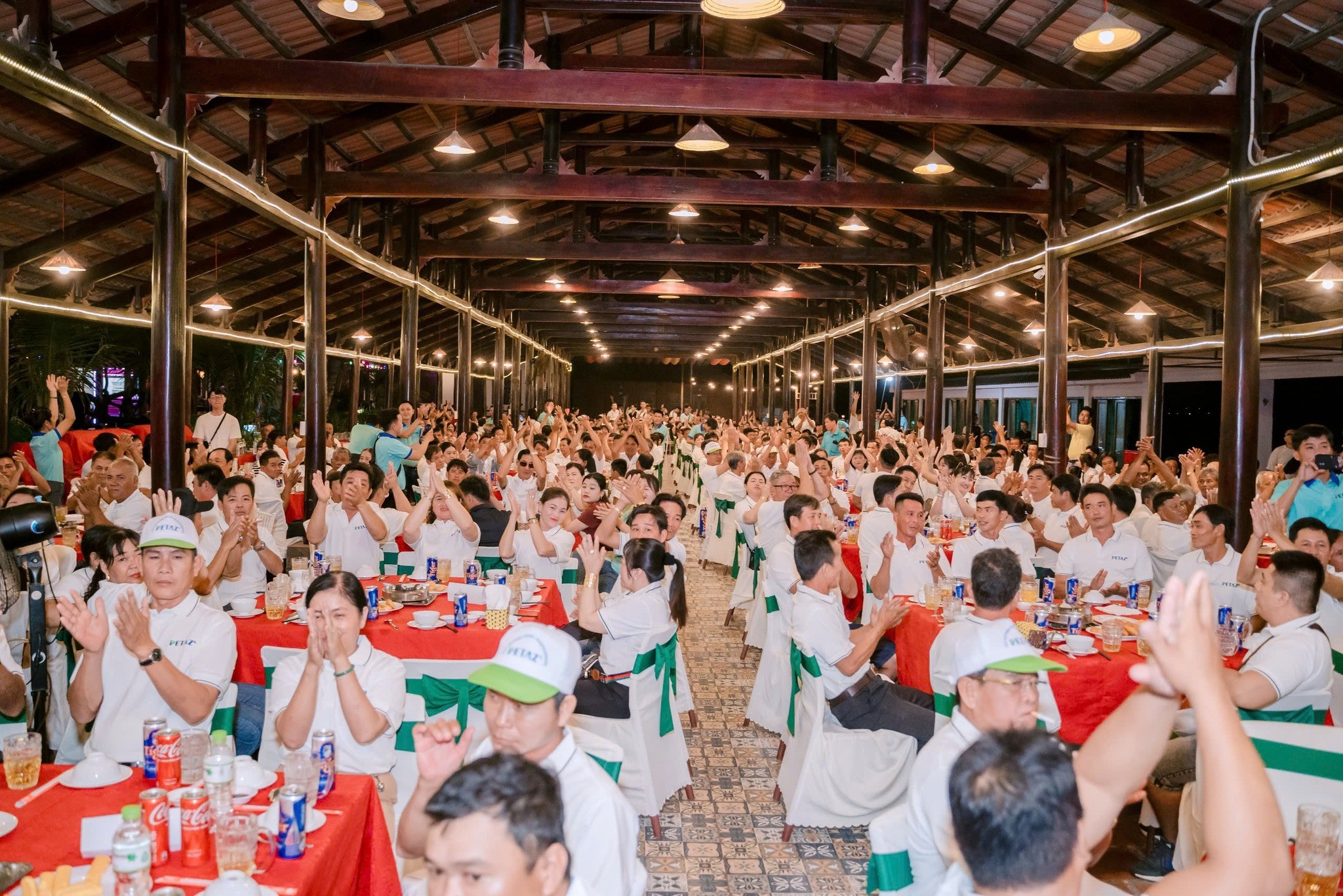 PETAZ GIỮ TRỌN NIỀM TIN