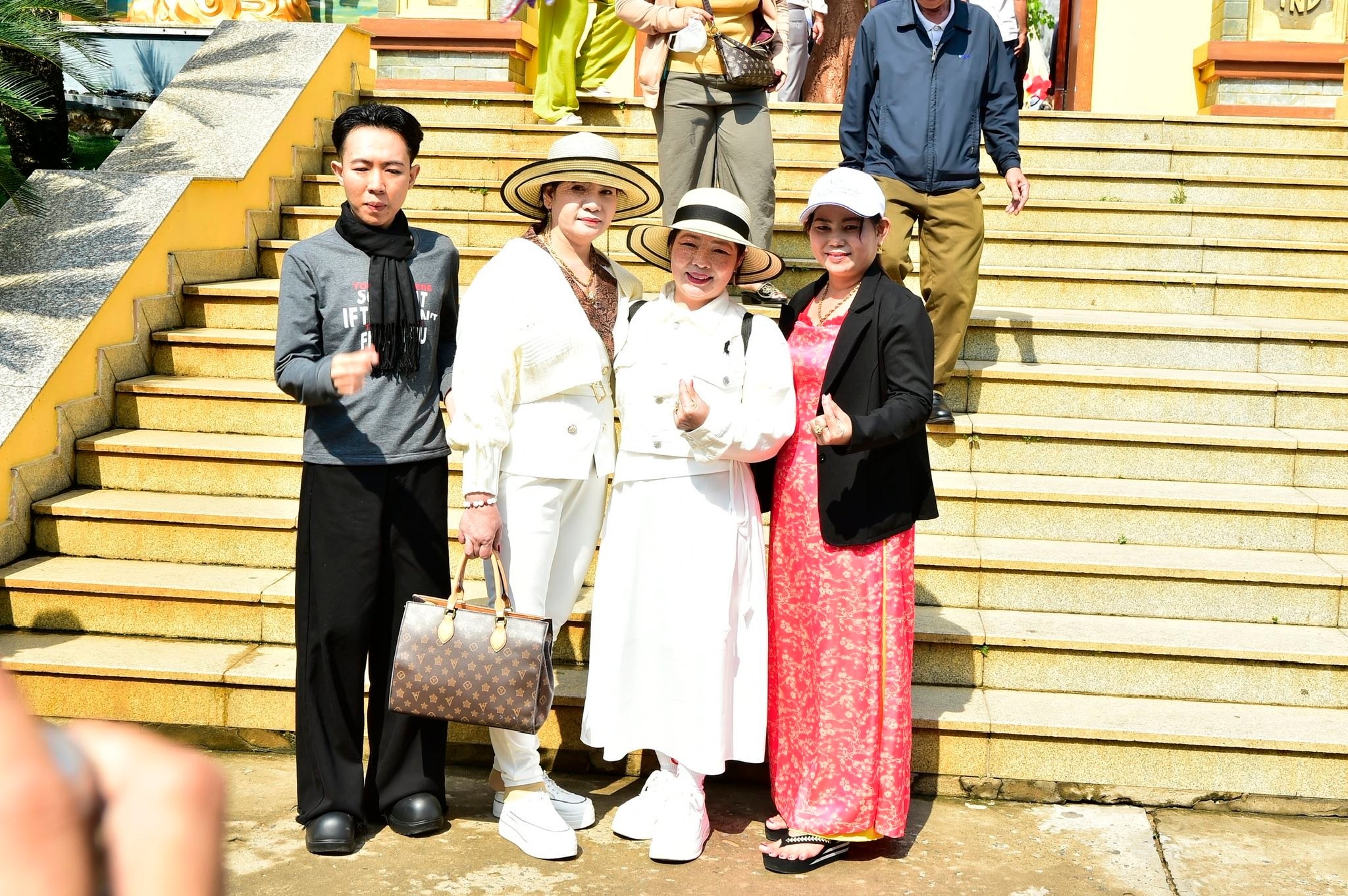 PETAZ: MỘT CHẠM – TRỌN VẸN TRẢI NGHIỆM ĐẢO NGỌC (NGÀY 2)