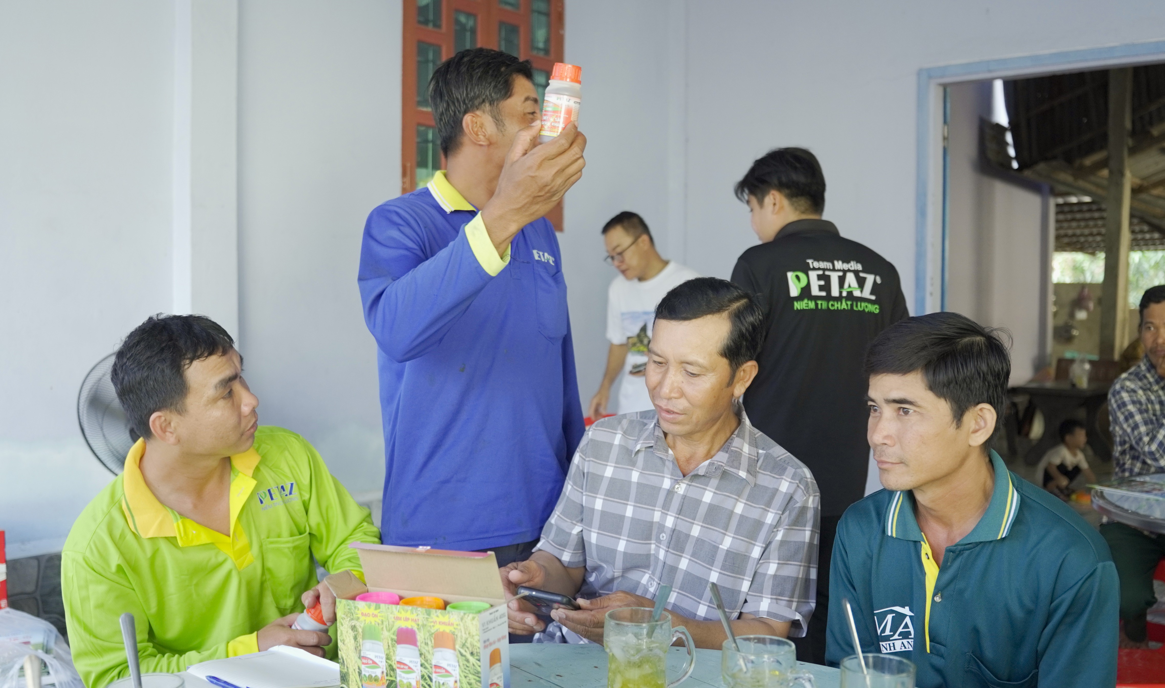 QUÉT MÃ PETAZ: TÍCH ĐIỂM NHANH – NHẬN QUÀ KHỦNG!